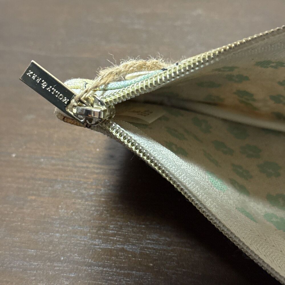 Molly & Rex Travel Zipper  Pouch Canvas Pencil Bag Accessory With Dogs Puppies - Picture 9 of 10